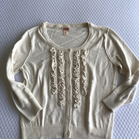 Sweater - Picture 3 of 3